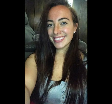 Sydney Martichuski star sexy pics