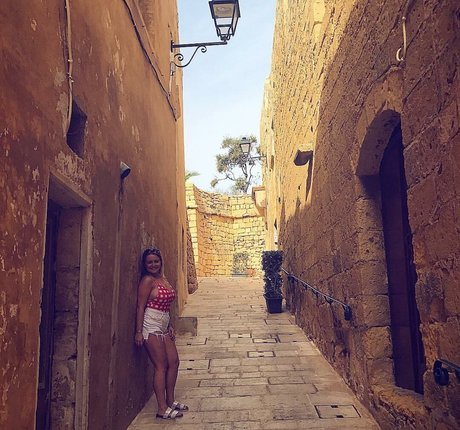 blonde secretary onlyfans pornos photo