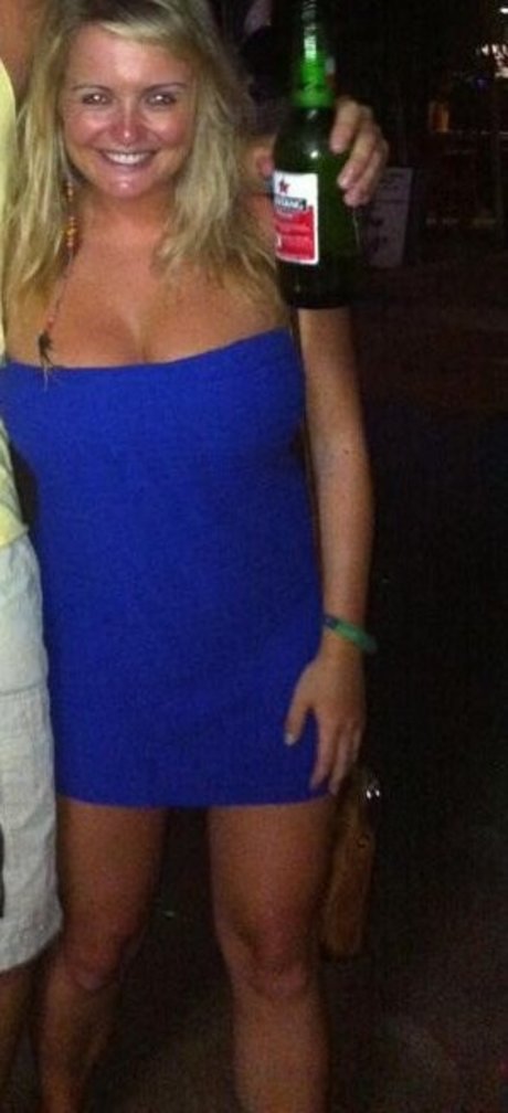 milf glasses onlyfans sexy images