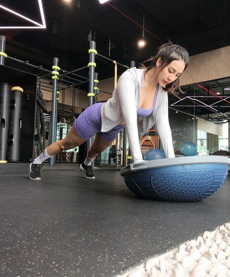 Anya Geraldine pornstar sexy galleries