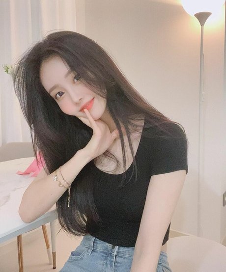 tamimi nude actress pics