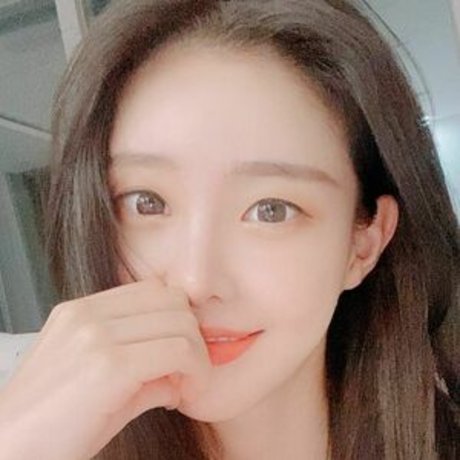 tamimi model sexy pic