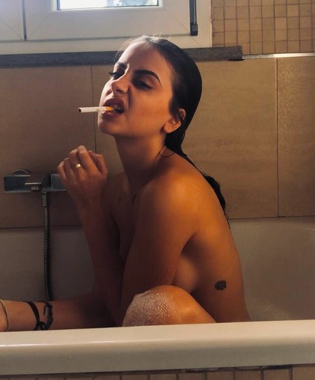 thick latina milf onlyfans pornographic photos