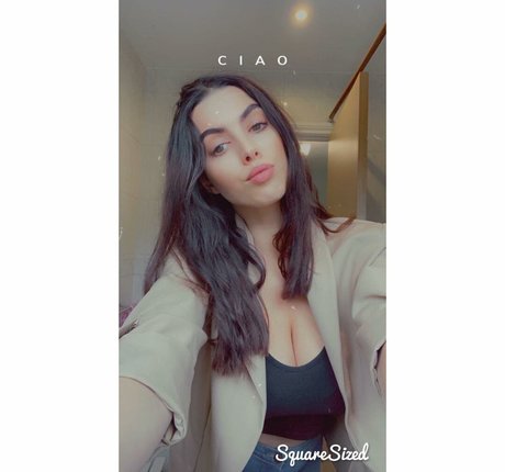 girl on girl onlyfans hot sexy pics