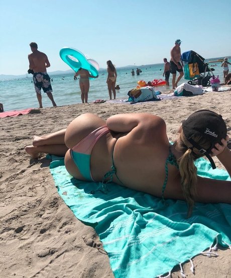 Alex Andrews pornstar sex galleries