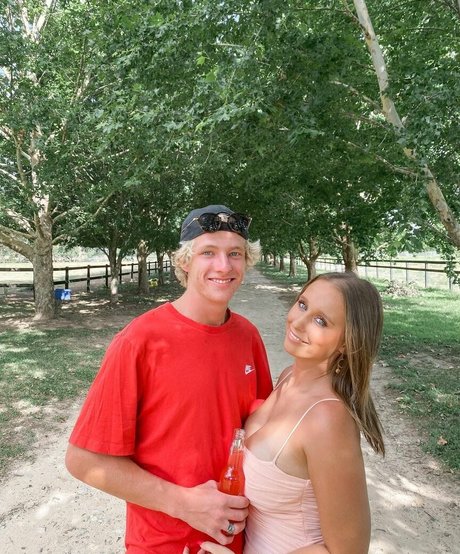 trans girl onlyfans hot naked photos