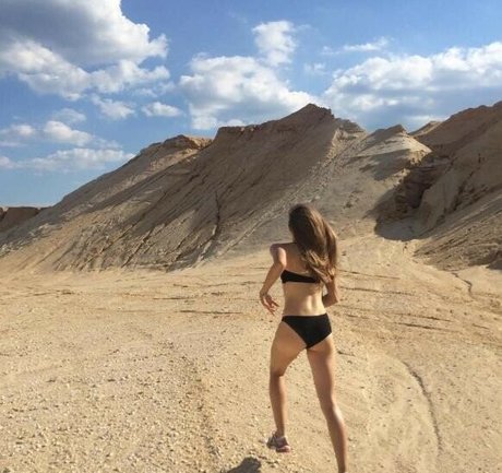 Kristine Froseth nice actress pic