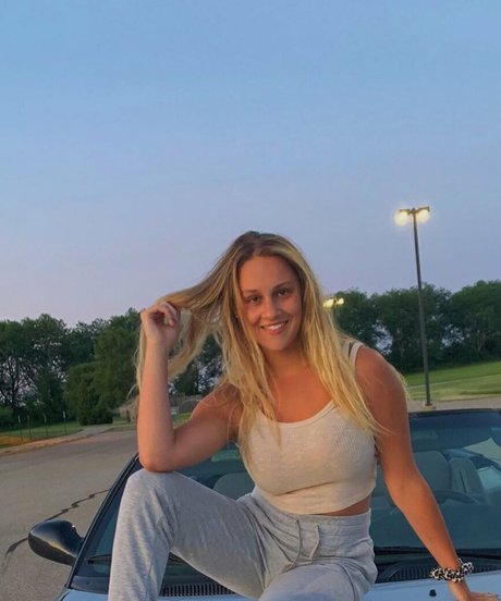 Gracie Diewald beautiful star pictures