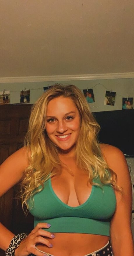 Gracie Diewald erotic star photos