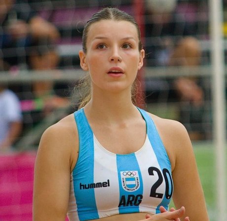 Gise Bonomi model free photos