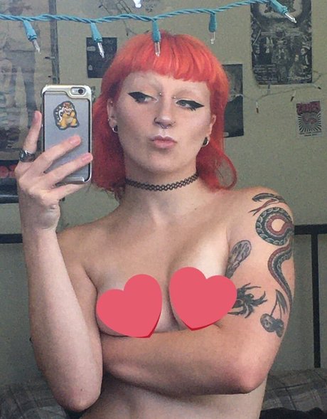 gothbimboxxx actress picture