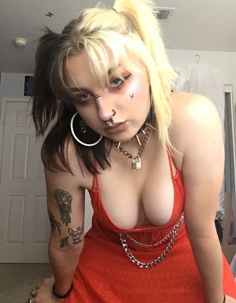 gothbimboxxx exclusive model images