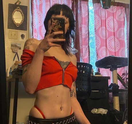 gothbimboxxx star naked image