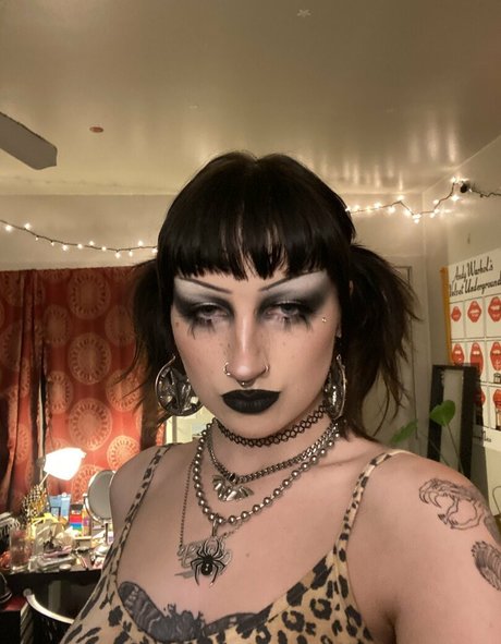 gothbimboxxx top star pictures