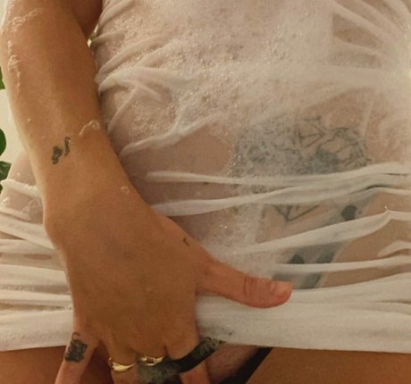 lightskin onlyfans free xxx pictures