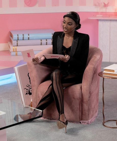 Ziwef model top gallery