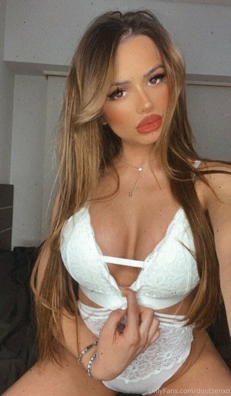 Doutzen model img