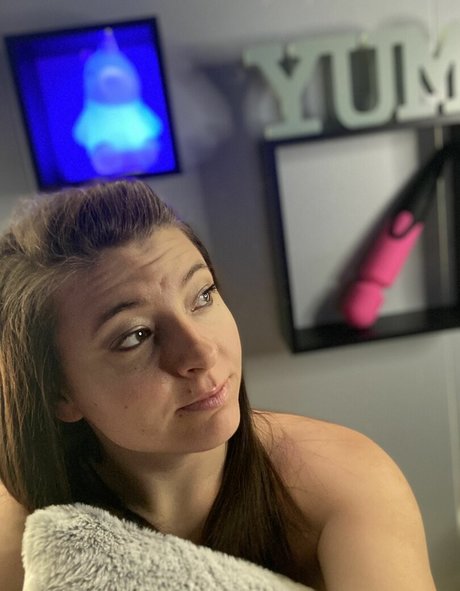 Alexa Vatel beautiful pornstar pics