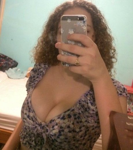 Tania Leal pornstar beautiful photo