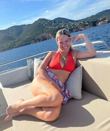 cum on glasses onlyfans free nude images