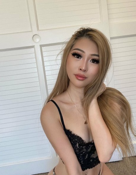 sragoddess nude actress pics