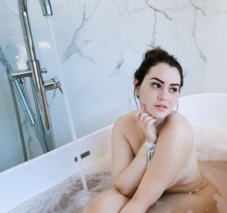 Fabricia Freitas Profile