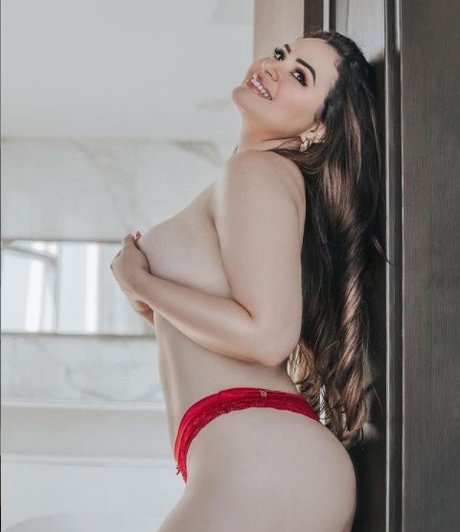 Fabricia Freitas hd pornstar photo