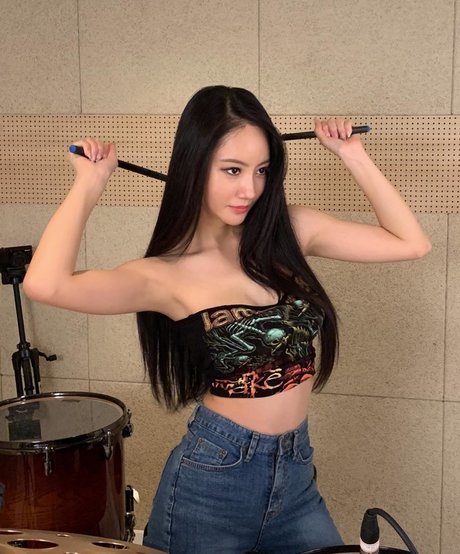 A Yeon nude pornstar gallery