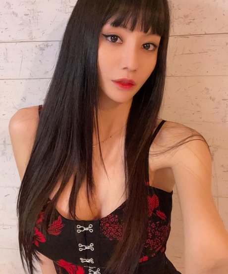 asian top onlyfans sexy naked gallery