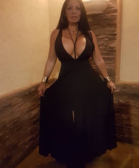 Carolina Luna pornstar nice pic