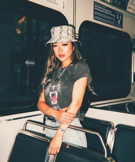 Gloriawuuu hd pornstar pictures