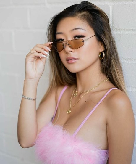 Gloriawuuu nude actress pics