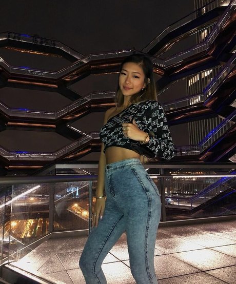 Gloriawuuu best actress images