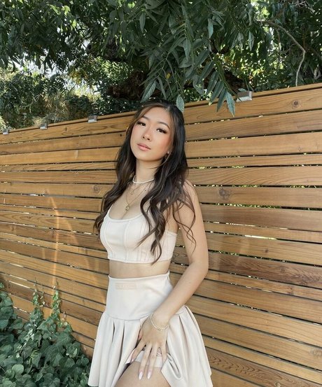 Gloriawuuu erotic pornstar photo