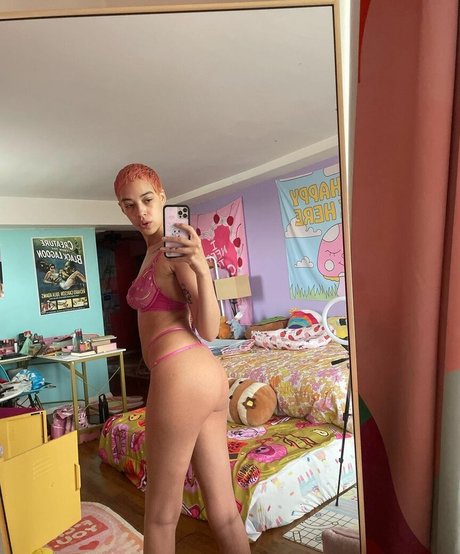 Sebastian Rosemarie pretty model pics