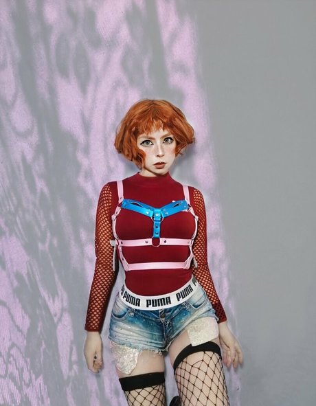 Linka Campanelli model exclusive image