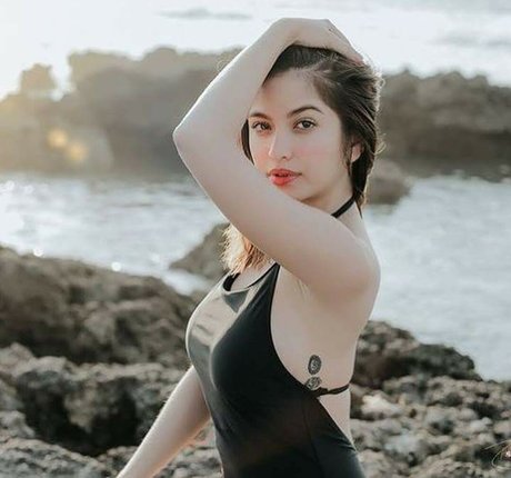 Mara Alberto hot actress galleries