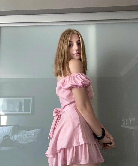 Gia Anastasia sexy pornstar archive