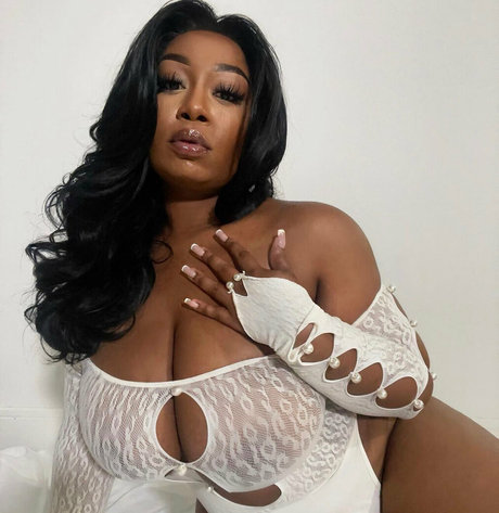 brittney tonee nice star img