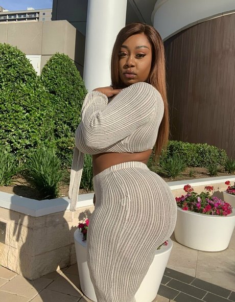 hooters onlyfans free xxx galleries