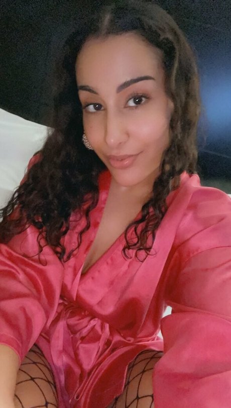 Mala444u pornstar erotic galleries