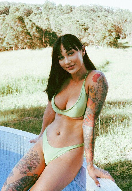 cfcourt perfect model img