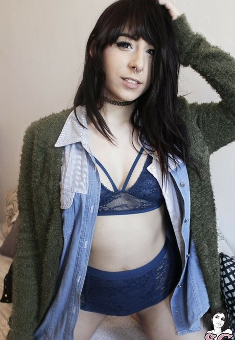 Skyhook Nova model pornographic images