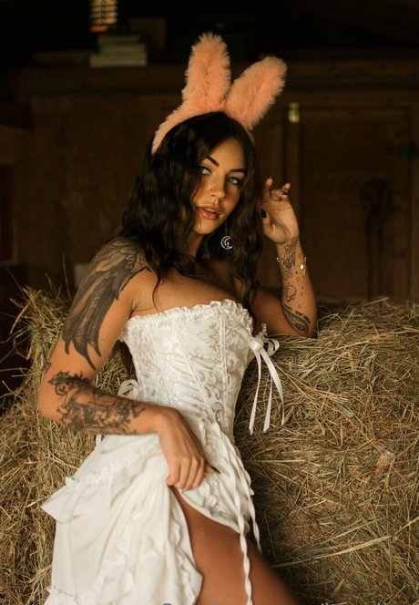 famous female onlyfans pornos image