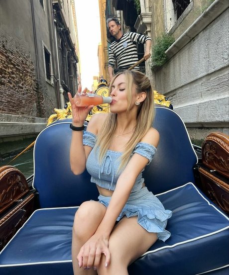 big dick shemale onlyfans beautiful xxx pic