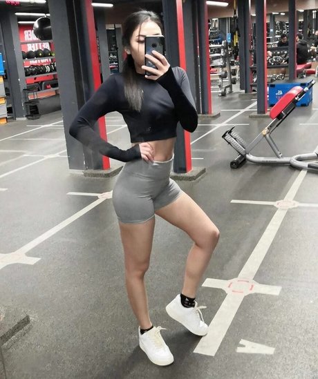 suziearomdee pornographic star archive