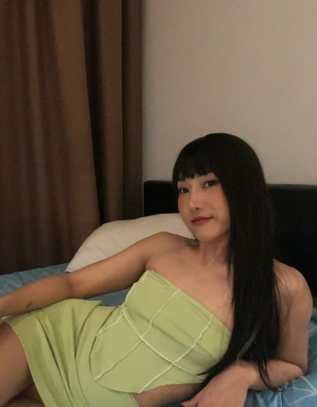 suziearomdee pretty actress pic