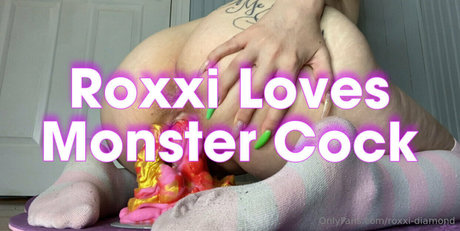 small pussy onlyfans free nude photos