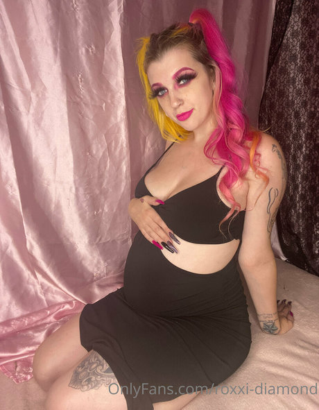 Roxxi Diamond star erotic archive