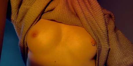 courtneyriverss star nudes pics